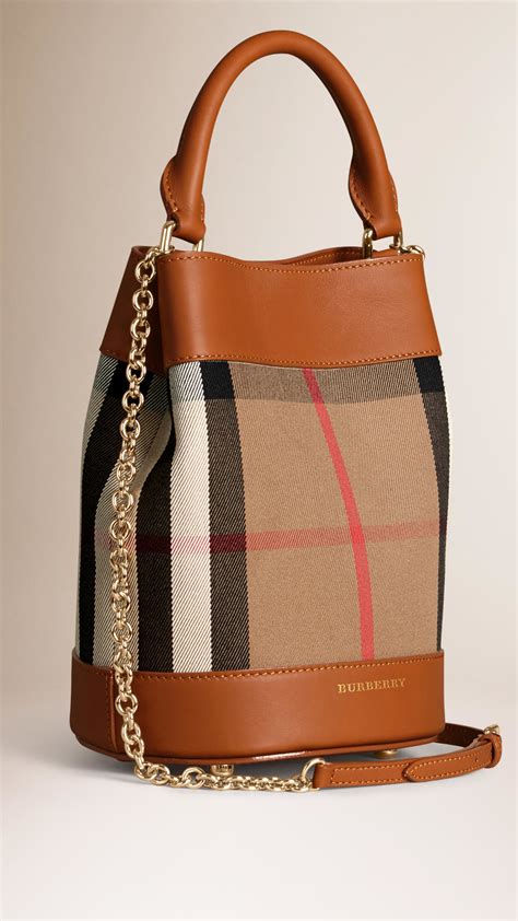 bolsa burberry bucket|where buy Burberry bags sale.